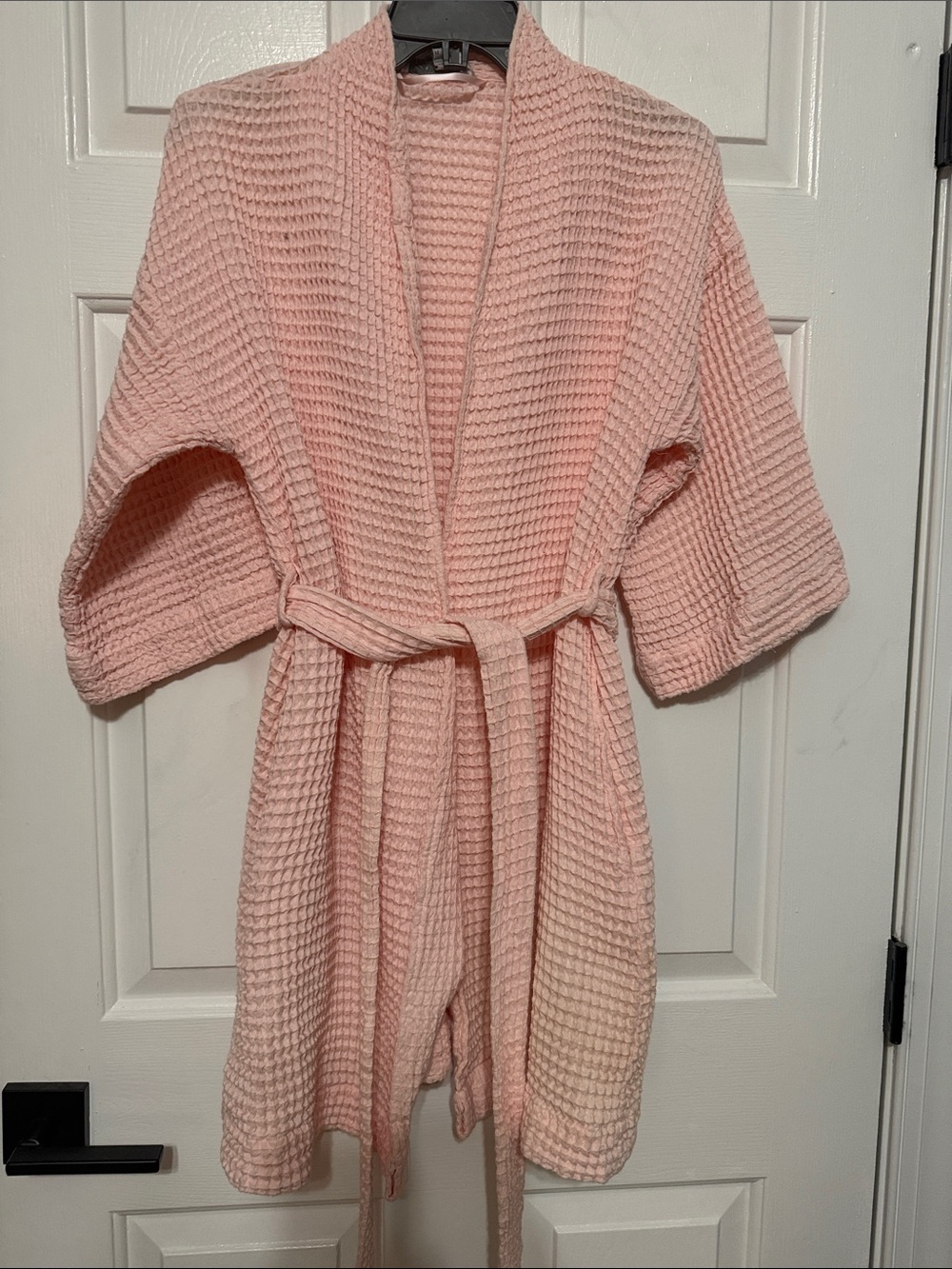 Womens’ Waffle Knit Robe in Light Pink